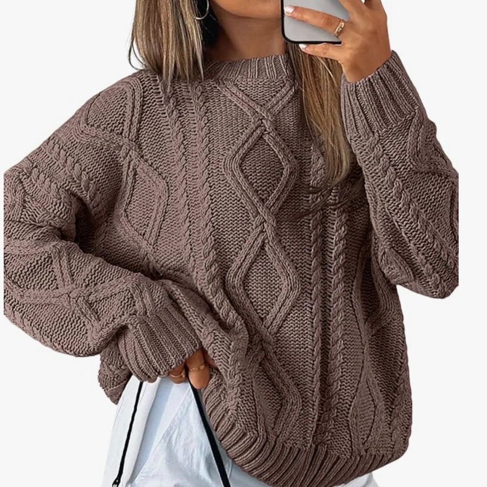 Cozy Cable Knit Sweater - Taupe